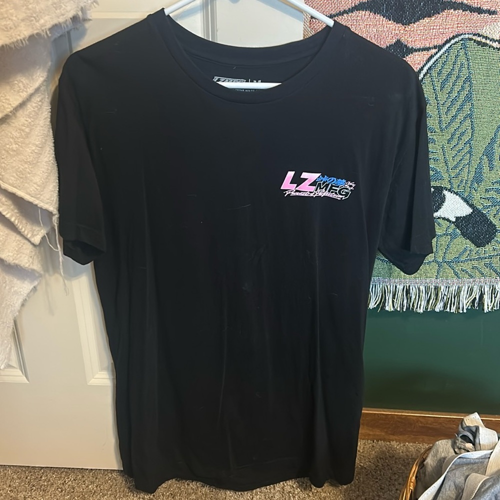 black short sleeve tshirt, Size M